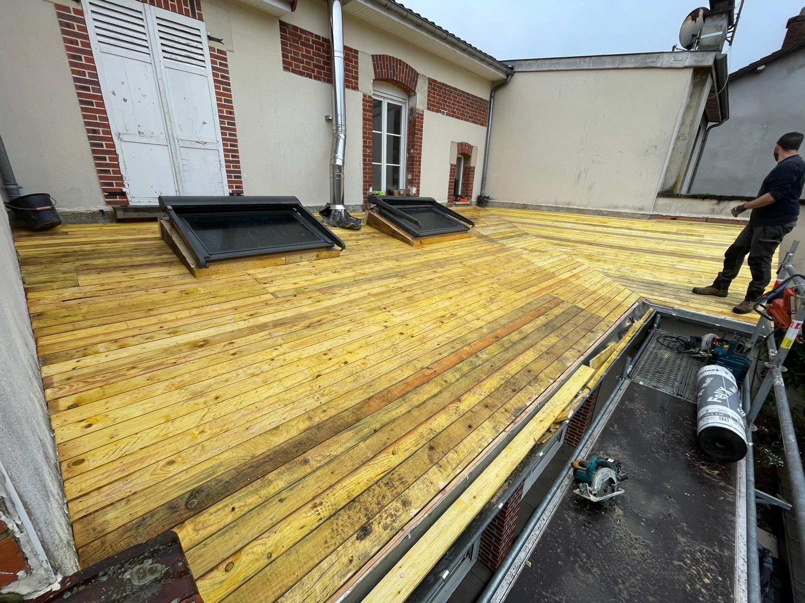 Toiture faible pente - Voligeage sapin